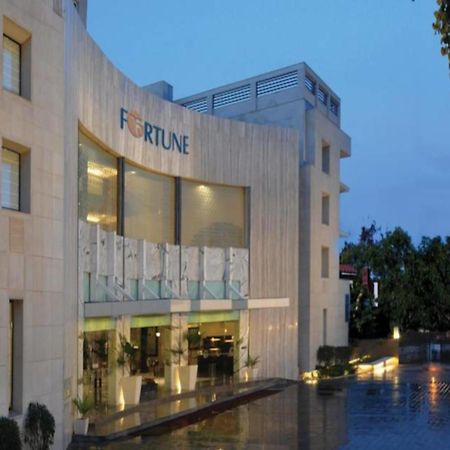 Fortune Sector 27, Noida - Member Itc Hotels' Group Exterior foto